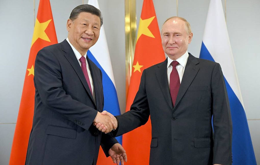 Chủ tịch Tập Cận Bình và Tổng thống Putin bên lề Hội nghị thượng đỉnh SCO 24 ở Astana, Kazakhstan.Ảnh: TASS