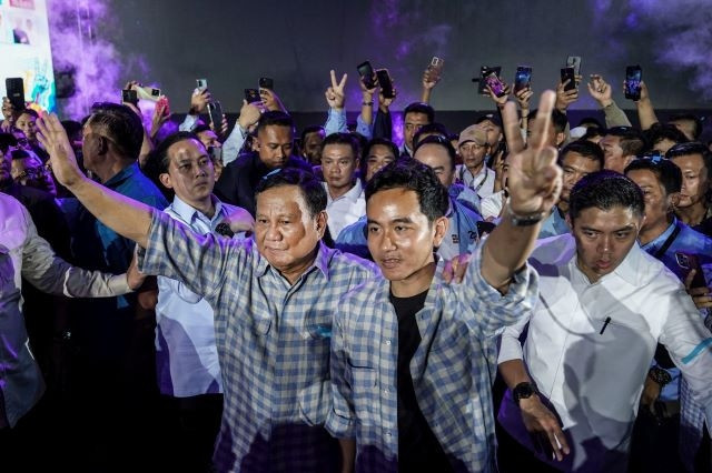 Ông Prabowo và người đồng hành giành chiến thắng trong cuộc bầu cử. Ảnh: Jakarta Post Ông Prabowo và người đồng hành giành chiến thắng trong cuộc bầu cử. Ảnh: Jakarta Post