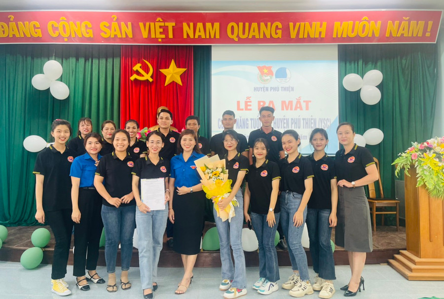 Lễ ra mắt Câu lạc bộ kỹ năng tuổi trẻ huyện Phú Thiện. Ảnh: Vũ Chi Lễ ra mắt Câu lạc bộ kỹ năng tuổi trẻ huyện Phú Thiện. Ảnh: Vũ Chi