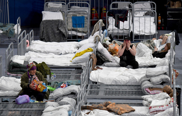 Người dân khu vực biên giới sơ tán đến trung tâm vùng Belgorod. Ảnh: AFP Người dân khu vực biên giới sơ tán đến trung tâm vùng Belgorod. Ảnh: AFP