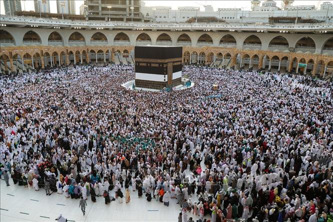 Tín đồ Hồi giáo hành hương đến thánh địa Mecca. Ảnh: AFP/TTXVN Tín đồ Hồi giáo hành hương đến thánh địa Mecca. Ảnh: AFP/TTXVN