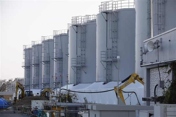 Các bể chứa nước thải phóng xạ đã qua xử lý ở nhà máy Fukushima. Ảnh: Bloomberg Các bể chứa nước thải phóng xạ đã qua xử lý ở nhà máy Fukushima. Ảnh: Bloomberg