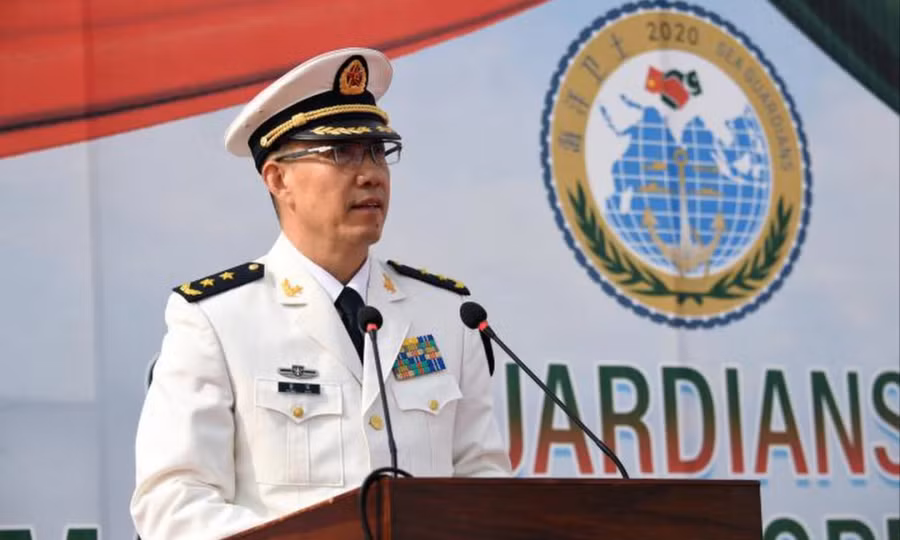 Ông Đổng Quân khi còn giữ chức trung tướng, phát biểu tại một cuộc diễn tập chung. Ảnh: PLA