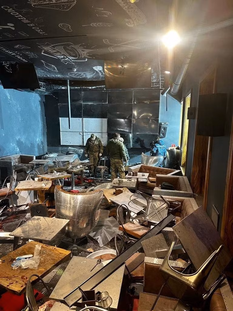 Hiện trường vụ đánh bom. Ảnh: RT