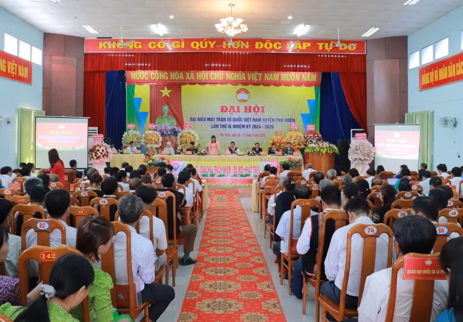 Quang cảnh Đại hội đại biểu Mặt trận Tổ quốc Việt Nam huyện Phú Thiện lần thứ IV. Ảnh: Ksor Giới