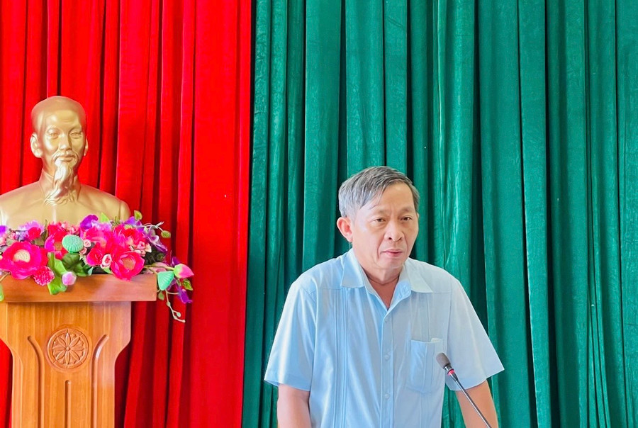 Ủy viên Ban Thường vụ Tỉnh ủy, Trưởng ban Tuyên giáo Tỉnh ủy, Trưởng ban Văn hóa-Xã hội HĐND tỉnh Huỳnh Thế Mạnh phát biểu kết luận tại buổi giám sát. Ảnh: Vũ Chi