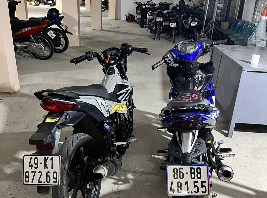 Công an thành phố Bảo Lộc thu giữ một số xe máy độ chế. Ảnh: Khánh Phúc Công an thành phố Bảo Lộc thu giữ một số xe máy độ chế. Ảnh: Khánh Phúc