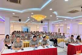 Cục Thi hành án dân sự 2 tỉnh Gia Lai và Bình Định làm việc về công tác tổ chức bộ máy khi sáp nhập. Ảnh Hà Duy