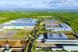 Ủy ban nhân dân tỉnh vừa ban hành Quyết định bãi bỏ 3 thủ tục hành chính thuộc thẩm quyền giải quyết của Ban quản lý khu kinh tế trong lĩnh vực quản lý công sản. Ảnh: Hà Duy