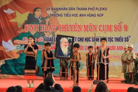 Trường Tiểu học Anh Hùng Núp tổ chức giao lưu tiếng Việt cho học sinh dân tộc thiểu số