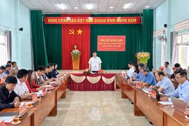 Phó Chủ tịch UBND tỉnh Gia Lai Lâm Hải Giang cùng Đoàn công tác của tỉnh đã đến thăm, làm việc tại xã Ià Krái. Ảnh: Hà Duy