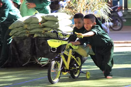 Hội thi “Chiến sĩ nhí vui khỏe” chào mừng kỷ niệm Ngày thành lập Quân đội nhân dân Việt Nam.