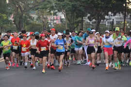 Hơn 200 VĐV tham gia giải chạy “BIDV Run-Vì cuộc sống xanh”