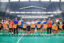 Gia Lai: Khai mạc giải cầu lông tranh cúp “Anh Anh Badminton” lần thứ II