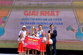 Đội thi đến từ tỉnh Yên Bái đã xuất sắc đạt giải Nhất cuộc thi Siêu nhí an toàn. Ảnh: Hà Duy