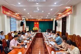 Quang cảnh buổi giám sát việc thực hiện các kiến nghị sau các đợt giám sát, khảo sát của Ban Văn hóa-Xã hội HĐND tỉnh. Ảnh: Hà Duy