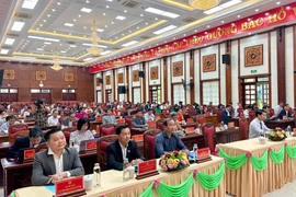 Các đại biểu dự kỳ họp. Ảnh Hà Duy