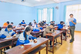 Bỏ xét tuyển khối C00 nhiều học sinh, phụ huynh hoang mang trước kỳ thi quan trọng