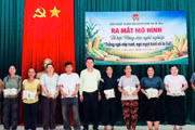 Ra mắt Tổ hội nghề nghiệp trồng ngô nếp tươi, ngô ngọt tươi xã Ia Tul. Ảnh: ĐVCC