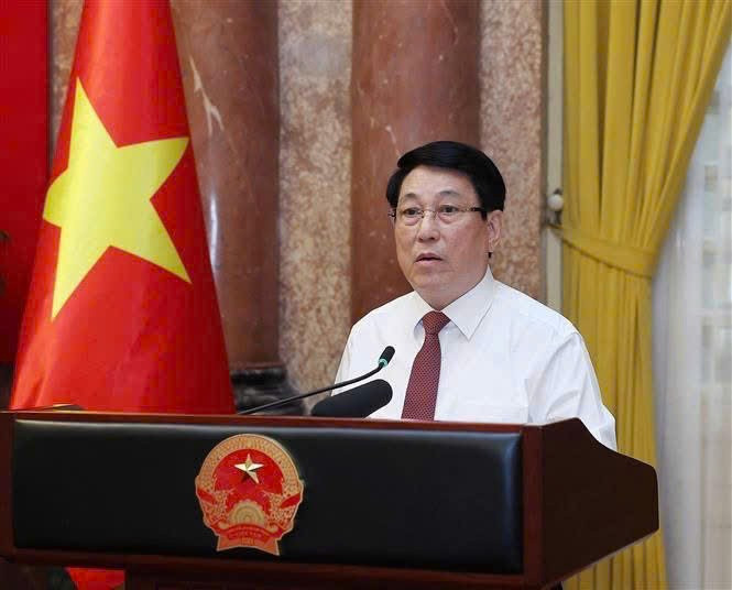 Chủ tịch nước Lương Cường phát biểu tại buổi gặp mặt. Ảnh: TTXVN z6724271244833-e3f70ca2ddf30f8a2258c6af446d6d00.jpg