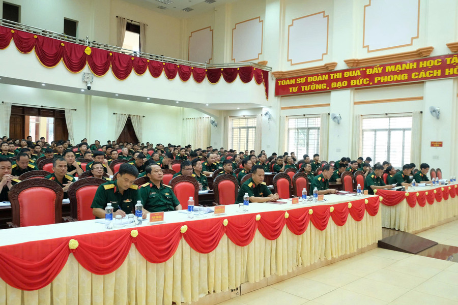 គណៈប្រតិភូចូលរួមពិធីសម្ពោធការត្រាប់តាម។ រូបថត៖ Vinh Hoang z6803585336609-8933c9dad5679846ac91811077cd3742.jpg