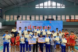 Giải vô địch Kickboxing miền Trung-Tây Nguyên lần thứ III năm 2025 giải nhất toàn đoàn nam và nữ thuộc về đội tuyển Kickboxing Gia Lai. Ảnh: V.V