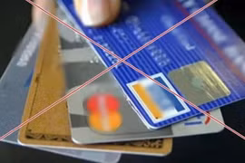 Gia Lai: Mua bán trái phép tài khoản ngân hàng, 3 chị em bị truy tố