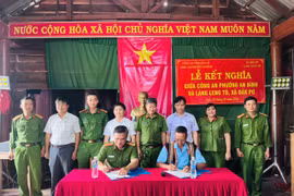 Công an phường An Bình kết nghĩa với làng Leng Tô