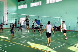 Sôi nổi giải bóng chuyền nam thanh niên các xã khu vực Kông Chro