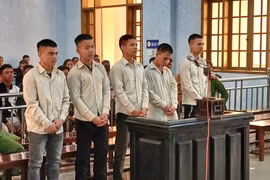 Gia Lai: 5 đối tượng lãnh 66 năm tù về tội giết người