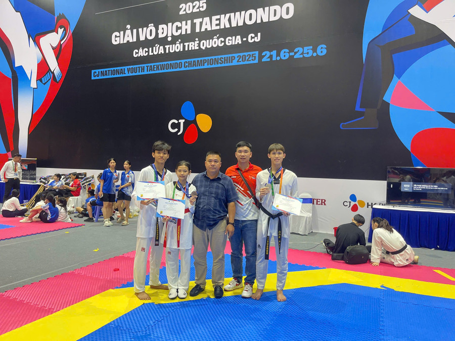 Các VĐV Gia Lai thi đấu tại Giải Vô địch Taekwondo các lứa tuổi trẻ quốc gia. Ảnh: Đức Nhật cac-vdv-gia-lai-thi-dau-tai-giai-vo-dich-taekwondo-cac-lua-tuoi-tre-quoc-gia-anh-duc-nhat.jpg