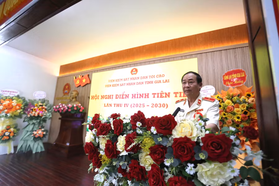 ong-nguyen-van-chien-vien-truong-vksnd-tinh-gia-lai-phat-bieu-khai-mac-hoi-nghi-anh-van-ngoc.jpg