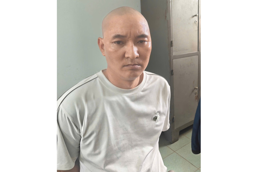 Đối tượng Nguyễn Văn Thanh bị bắt giữ về hành vi tàng trữ trái phép chất ma túy. Ảnh: Chí Trung doi-tuong-thanh-bi-bat-giu-ve-hanh-vi-tang-tru-trai-phep-chat-ma-tuy-anh-chi-trung.jpg