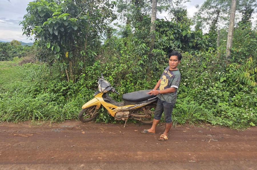 Yăn đã trộm cắp xe máy của anh Tuêr. Ảnh: Đức Khoa doi-tuong-yan-da-trom-cap-chiec-xe-may-cua-anh-tuer-anh-duc-khoa.jpg