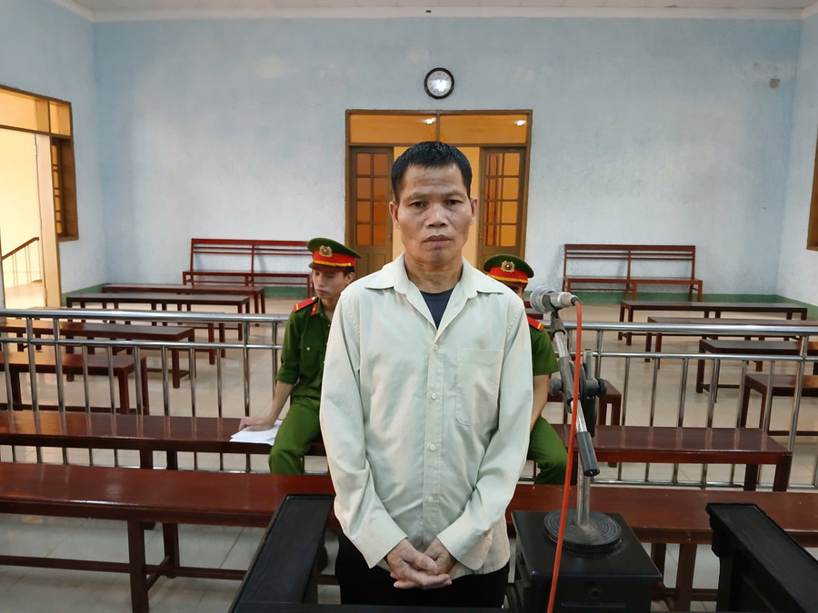 Nay Nhíp đã bị đưa ra xét xử sau 13 năm gây án. Ảnh: Ngọc Trí doi-tuong-nhip-da-bi-dua-ra-xet-xu-sau-13-nam-gay-an-anh-ngoc-tri.jpg
