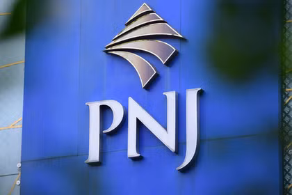 Gia đình Chủ tịch PNJ liên tiếp bán cổ phiếu giữa lúc doanh nghiệp tái thiết