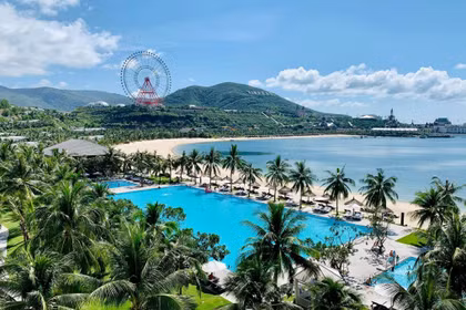 Thí điểm miễn thị thực cho khách Trung Quốc đi tour đến Khánh Hòa