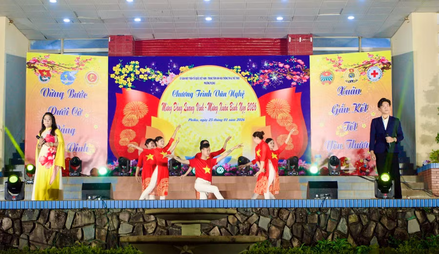 mot-tiet-muc-van-nghe-dac-sac-do-cac-hat-nhan-van-nghe-co-so-phuong-pleiku-bieu-dien-tai-chuong-trinh.jpg