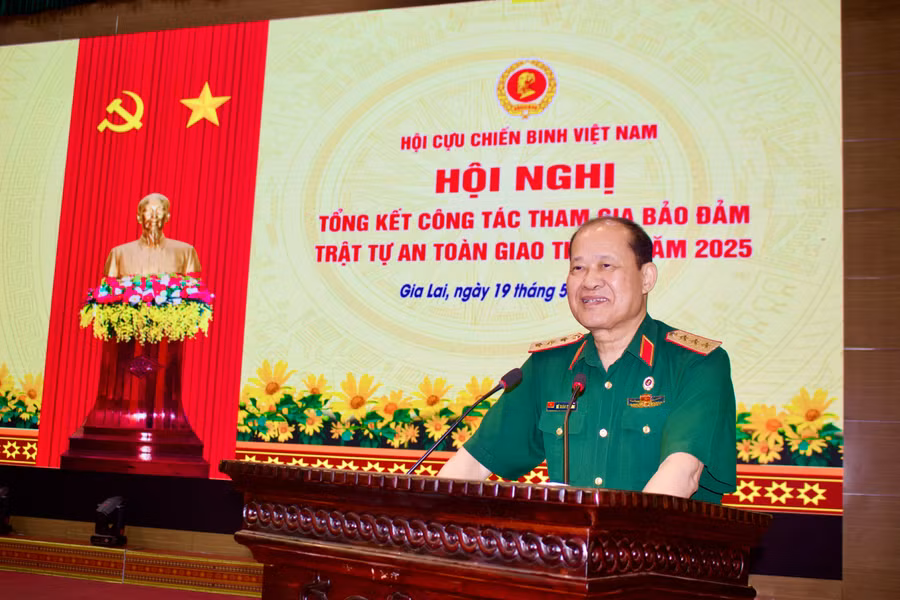 thuong-tuong-be-xuan-truong-pho-chu-tich-uy-ban-trung-uong-mttq-viet-nam-chu-tich-hoi-ccb-viet-nam-phat-bieu-khai-mac-hoi-nghi.jpg