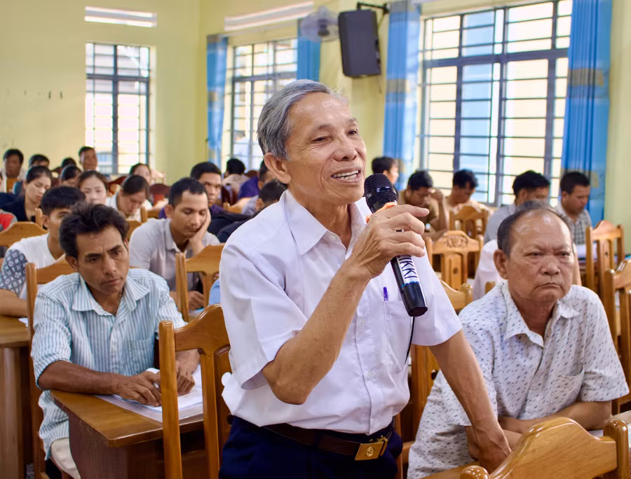 dai-bieu-tham-gia-thao-luan-trao-doi-tinh-huong-thuc-te-trong-cong-tac-hoa-giai-o-co-so.jpg