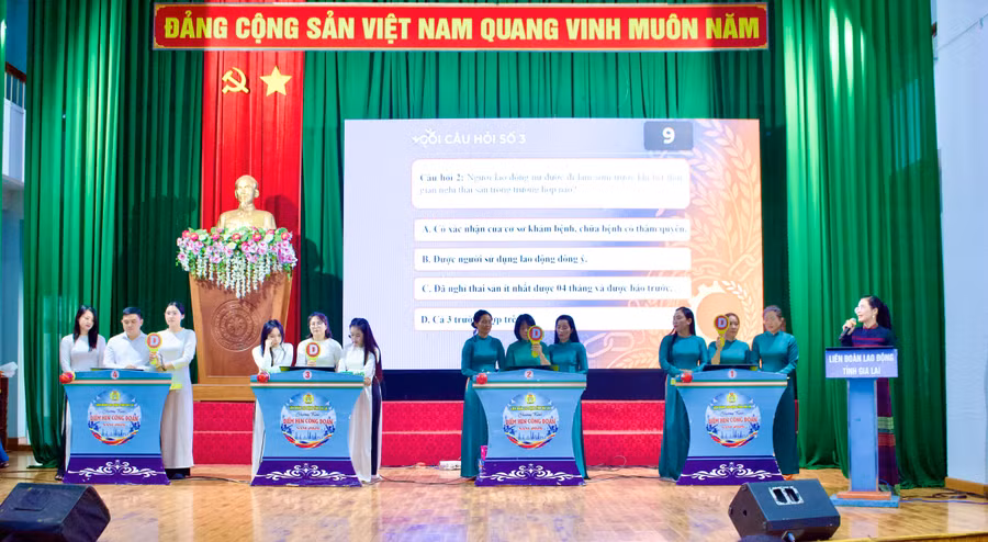cac-doi-thi-tranh-tai-o-phan-thi-tri-thuc-cong-doan.jpg