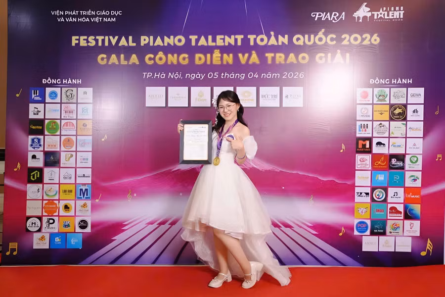 nguyen-ngoc-dan-thanh-xuat-sac-gianh-huy-chuong-vang-tai-festival-piano-talent-toan-quoc-nam-2026.jpg