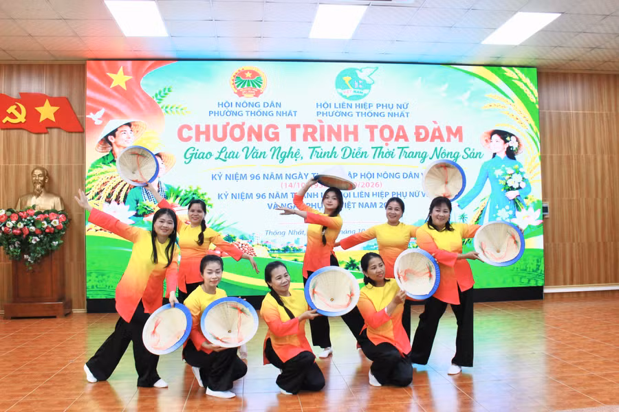 hoi-nong-dan-va-hoi-lhpn-phuong-thong-nhat-to-chuc-hoat-dong-ky-niem-ngay-truyen-thong.jpg