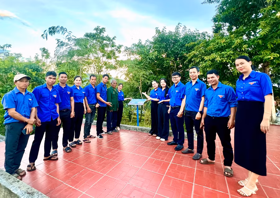 doan-xa-al-ba-ra-mat-cong-trinh-thanh-nien-so-hoa-dia-chi-do-tai-nha-bia-tuong-niem-liet-si-lang-tung-ke.jpg