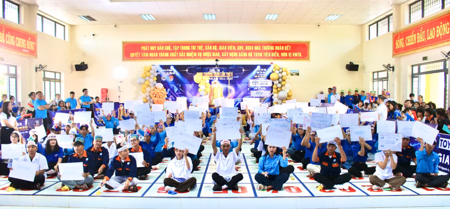 cac-thi-sinh-tham-gia-cuoc-thi.jpg