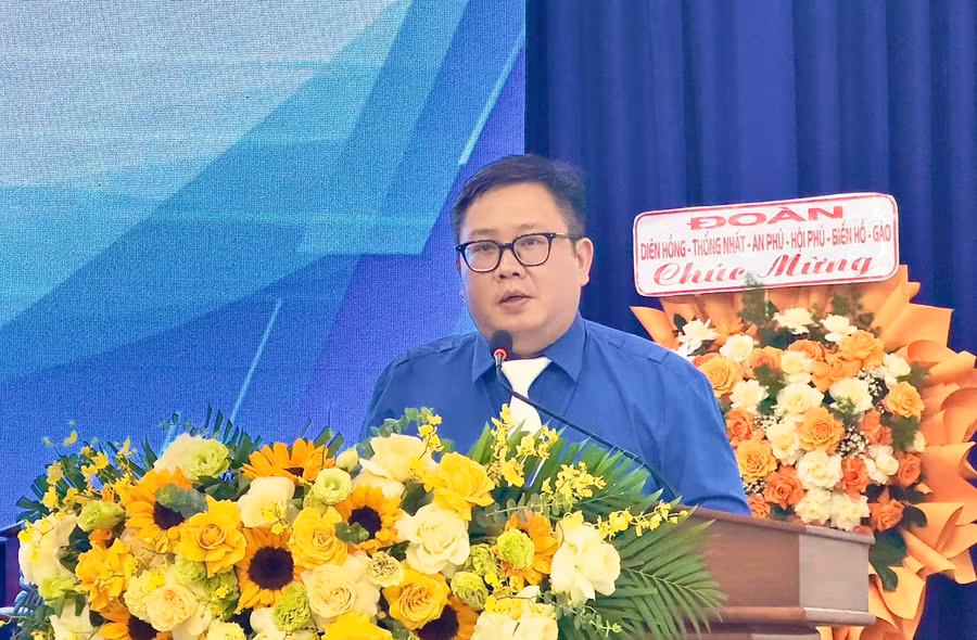 dong-chi-nguyen-chi-hieu-pho-bi-thu-tinh-doan-phat-bieu-chi-dao-dai-hoijpg.jpg