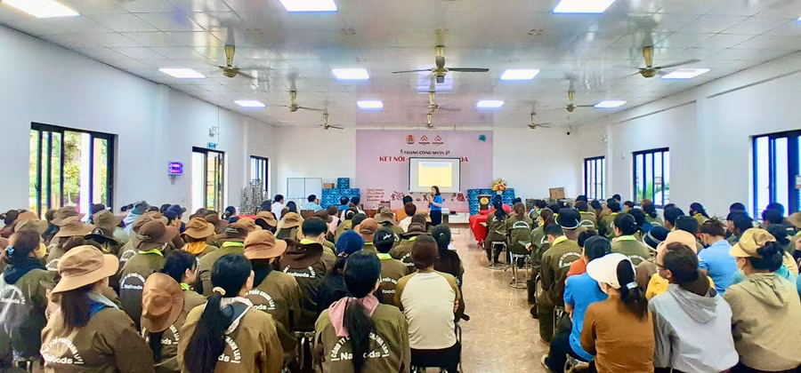 hon-200-doan-vien-cong-nhan-lao-dong-cong-ty-cp-nafood-tay-nguyen-tham-gia-buoi-tuyen-truyen-tu-van-phap-luat-do-cong-doan-phuong-an-phu-to-chuc.jpg