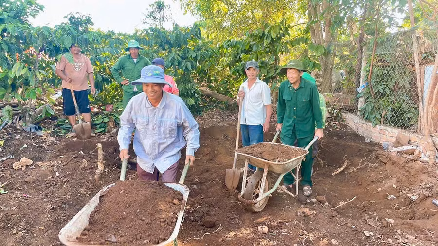ho-tro-ngay-cong-xoa-nha-tam-nha-dot-nat.jpg