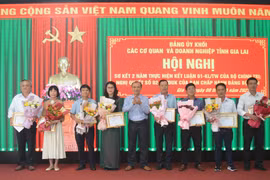 Nâng cao tinh thần trách nhiệm, đổi mới phong cách, lề lối làm việc của đội ngũ cán bộ, đảng viên