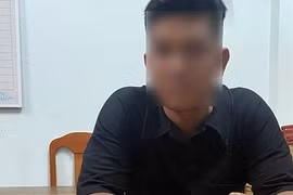 Lừa bé gái 10 tuổi đợi người thân ở siêu thị rồi chở đi xâm hại